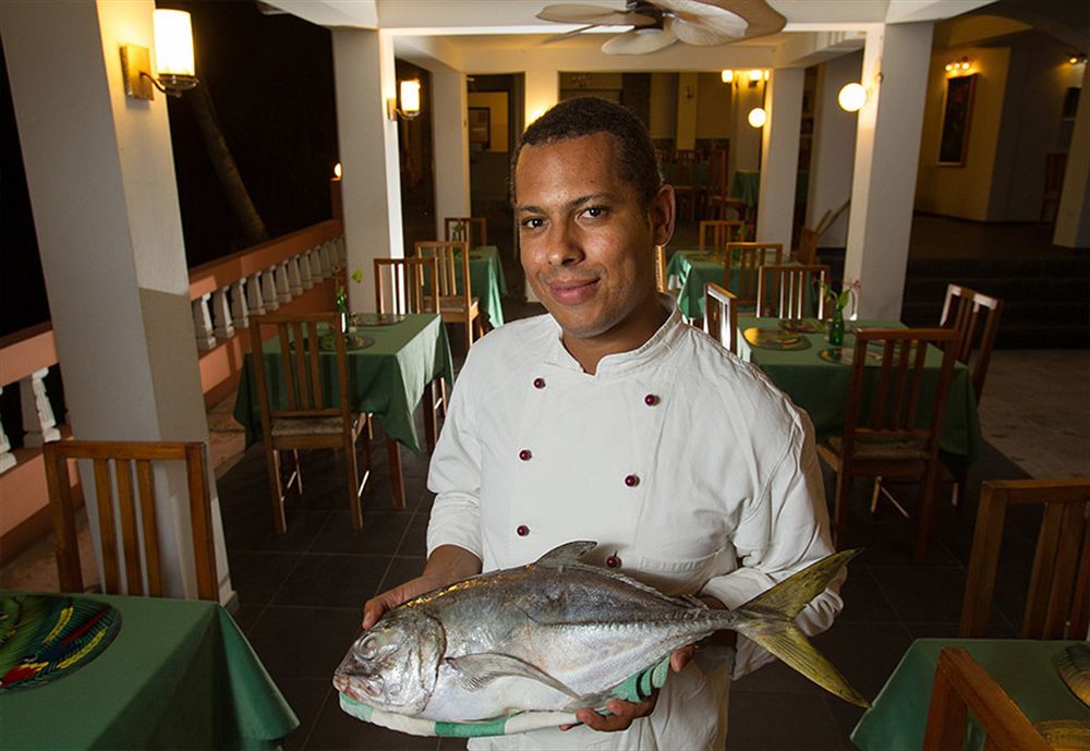 Hotel Restaurant Cyvadier Plage Jacmel Buitenkant foto