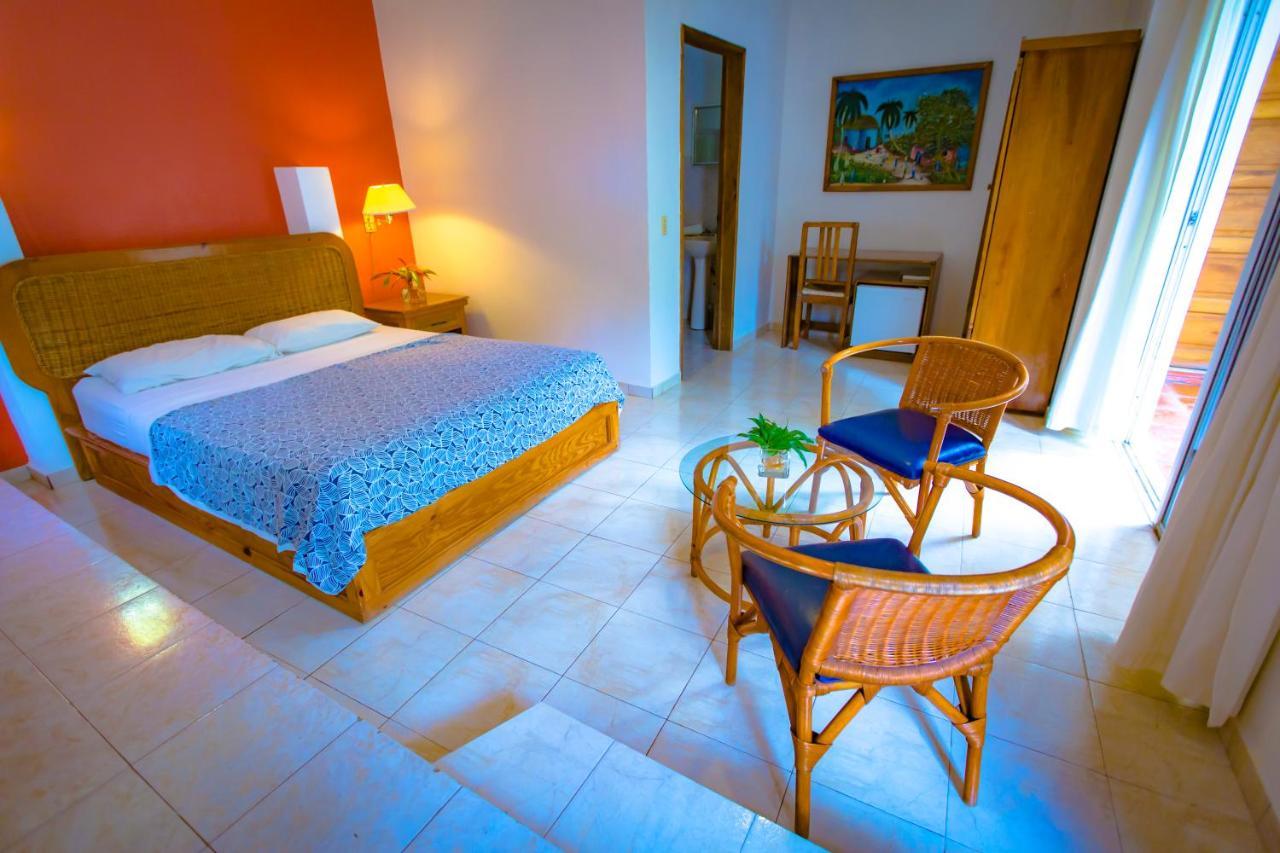 Hotel Restaurant Cyvadier Plage Jacmel Buitenkant foto