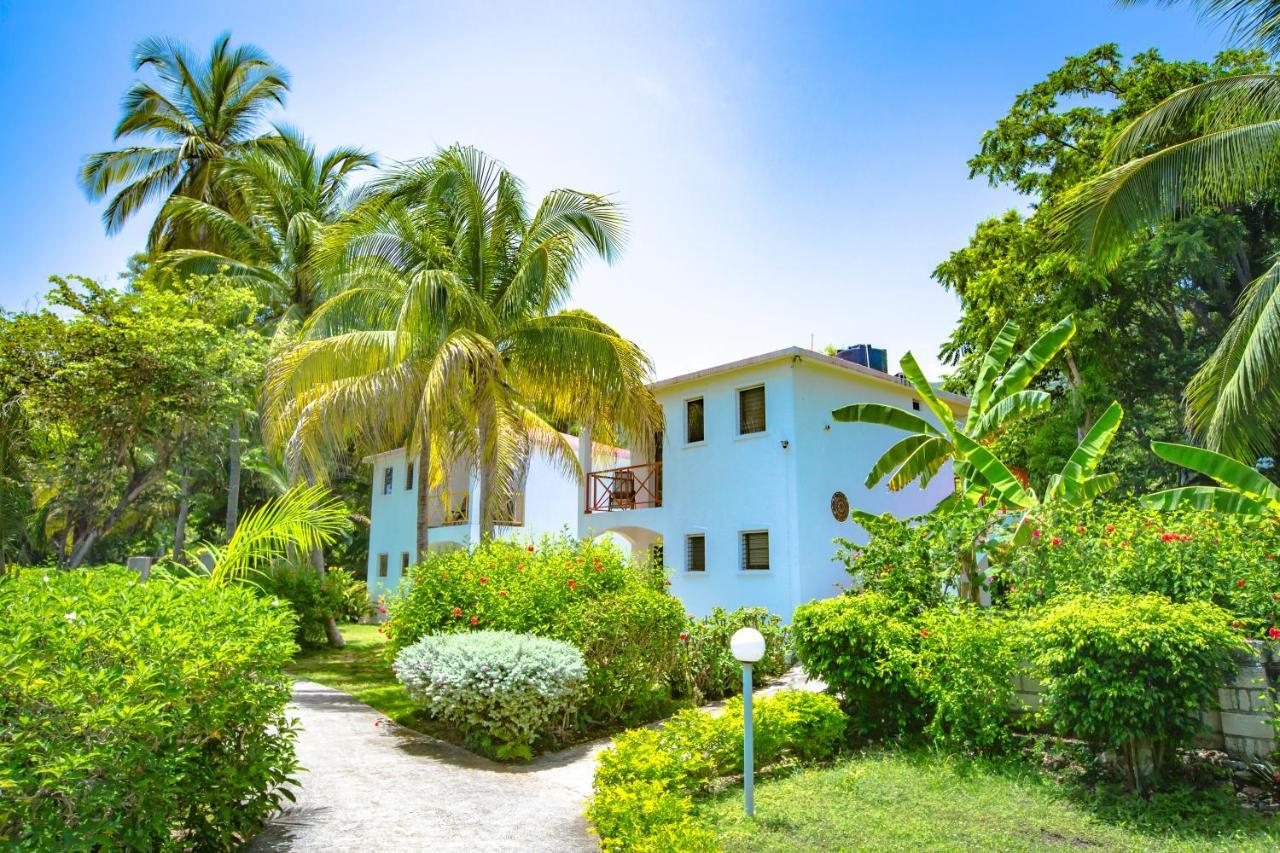 Hotel Restaurant Cyvadier Plage Jacmel Buitenkant foto