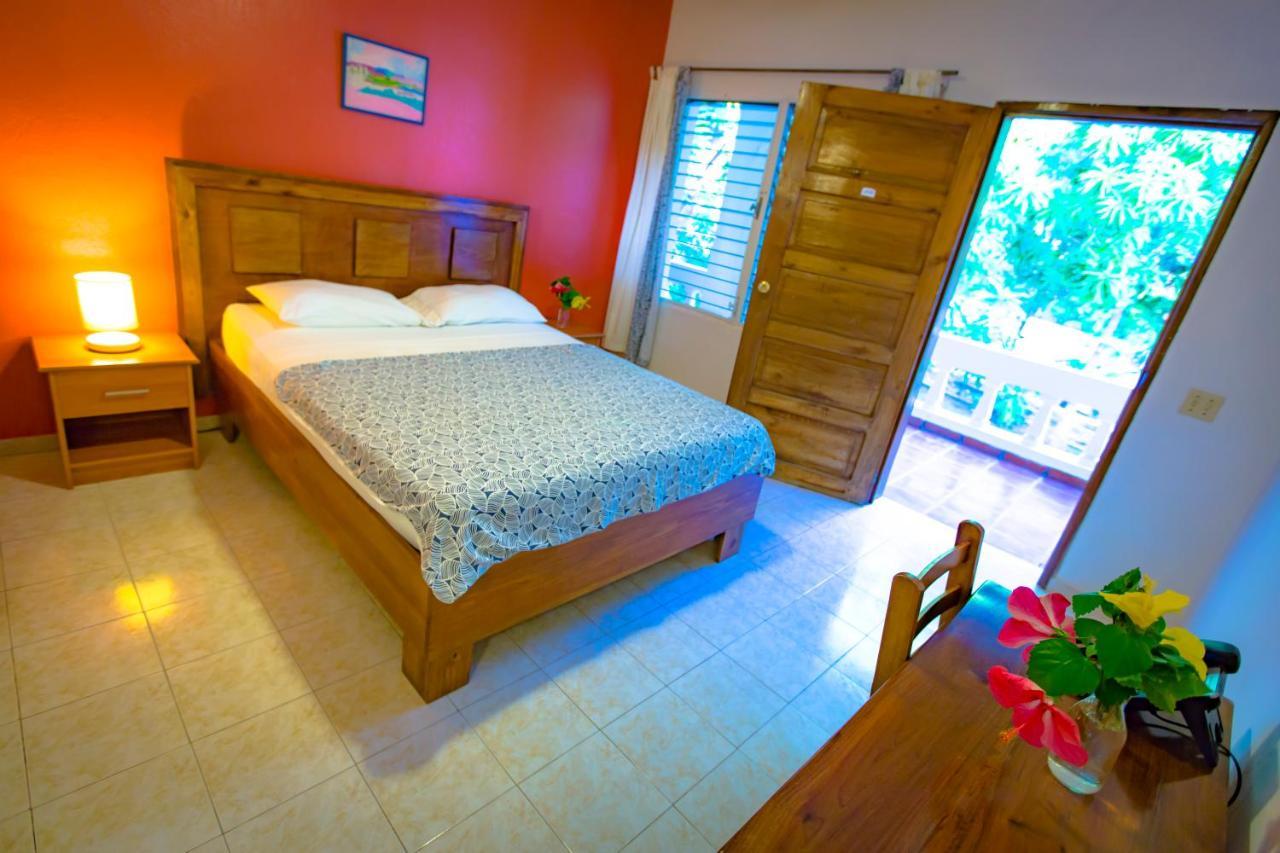 Hotel Restaurant Cyvadier Plage Jacmel Buitenkant foto