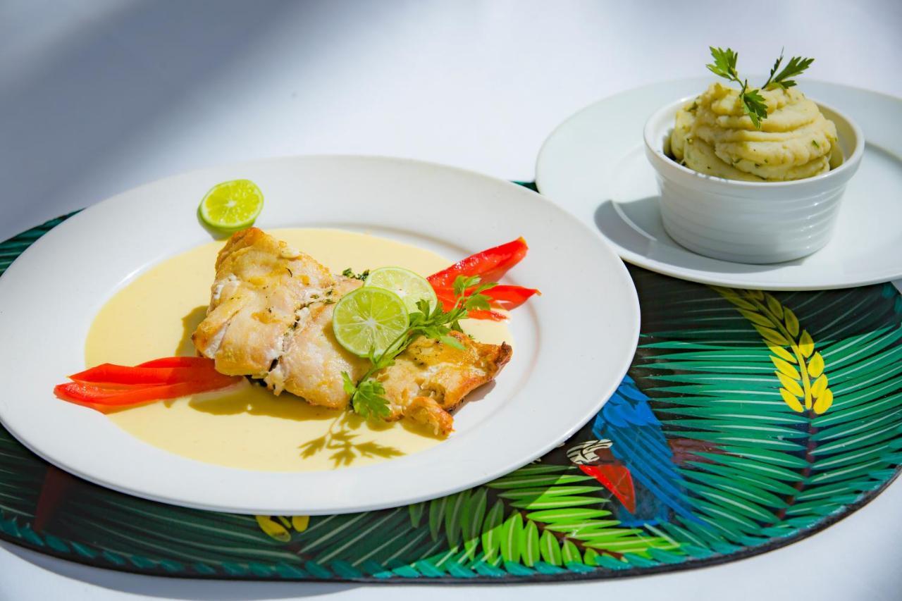 Hotel Restaurant Cyvadier Plage Jacmel Buitenkant foto