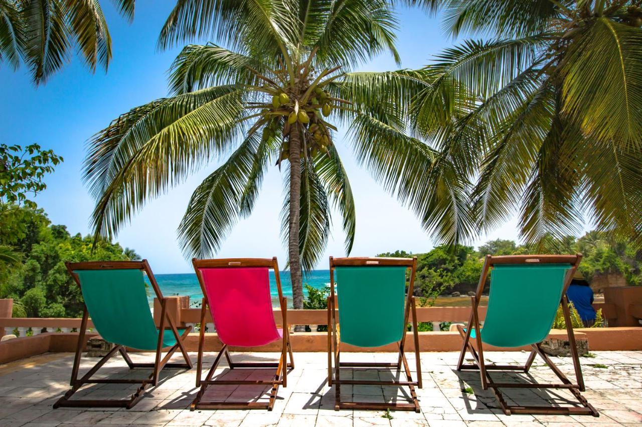 Hotel Restaurant Cyvadier Plage Jacmel Buitenkant foto